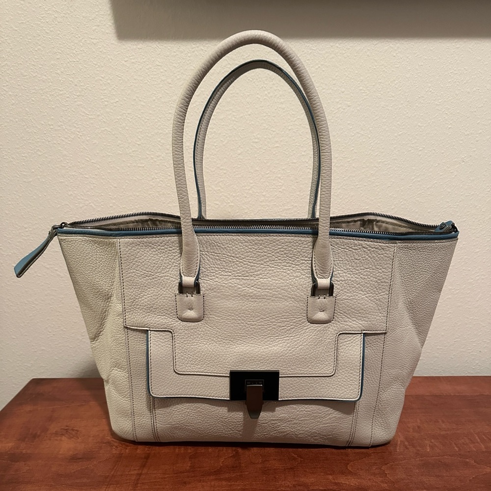 Van Astyn Switzerland Handbag Tote NEW RARE